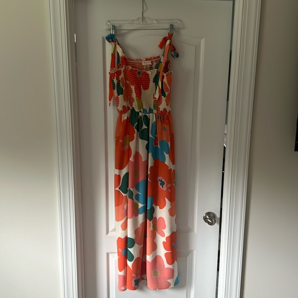 Hailey and Co floral summer dress with pockets. Never worn